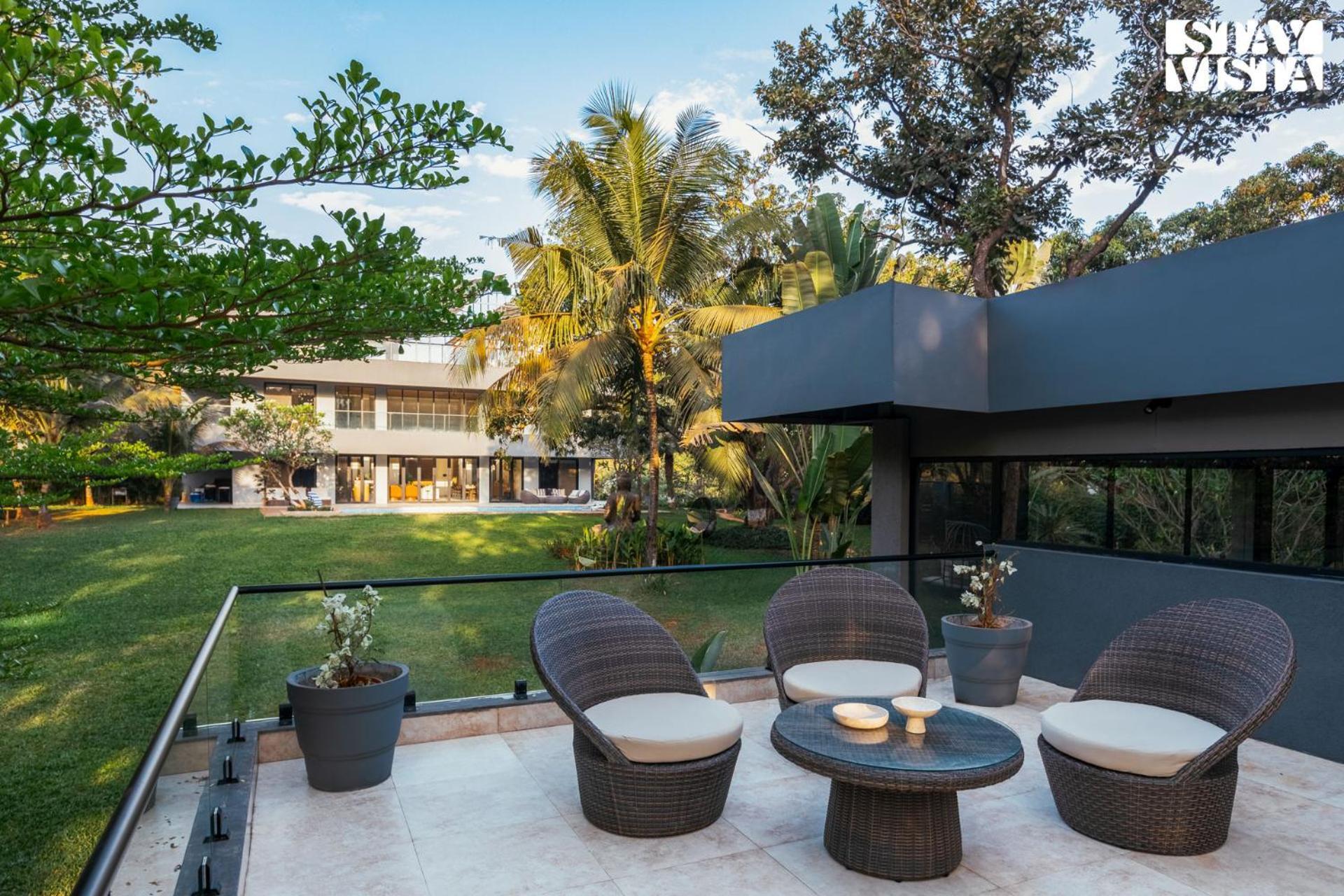 Reflection House By Stayvista With Pool, Terrace Bar, Indoor Games & Exquisite Interiors In A Nutshell آليباغ المظهر الخارجي الصورة